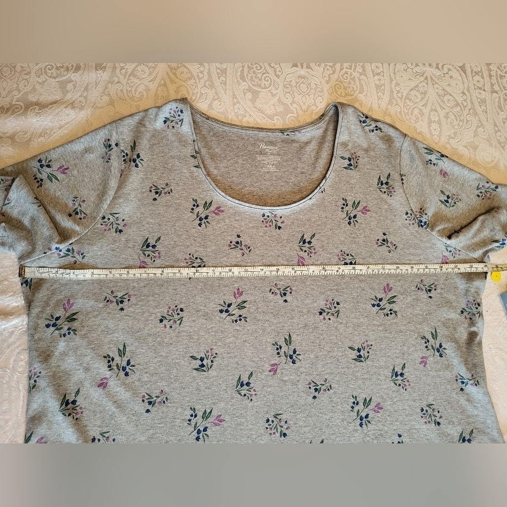 Penmens Plus Gray with Purple Floral Pattern Short Sleeve Tee, NWT, 4X - Picture 3 of 5